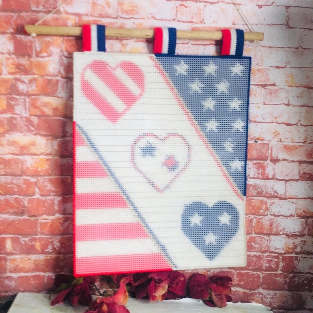 Vintage Handmade Patriotic Heart American Flag Needlepoint Wall Hanging - Picture 7 of 8